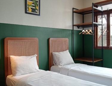 Standard Twin Room