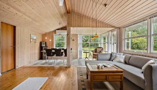 Three-Bedroom Holiday Home 