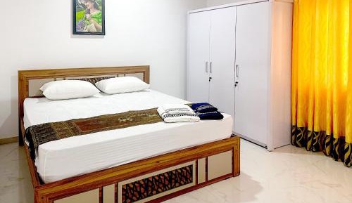 Three-Bedroom Superior Apartment