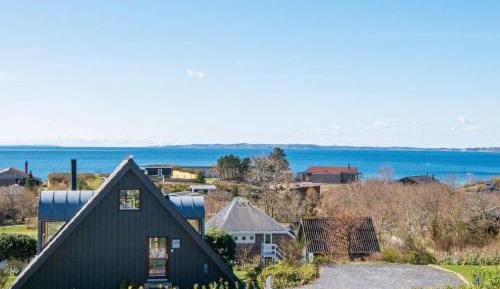Four-Bedroom Holiday Home