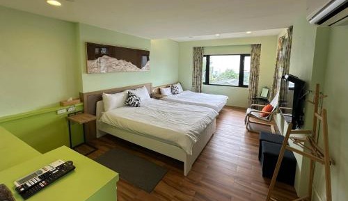 Standard Twin Room with Sea View