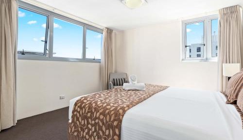 Superior One-Bedroom Apartment with Sea View