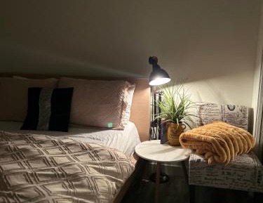 Queen Room with Shared Bathroom