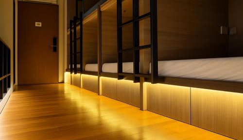 Private Room (12 Single Pods)
