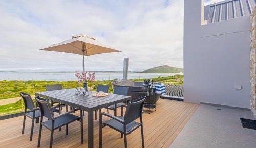 Executive Villa with Lagoon View