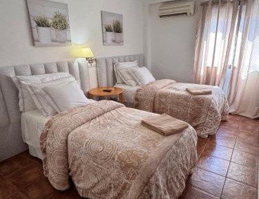 Quadruple Room with Shared Bathroom