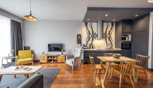 Two-Bedroom Suite