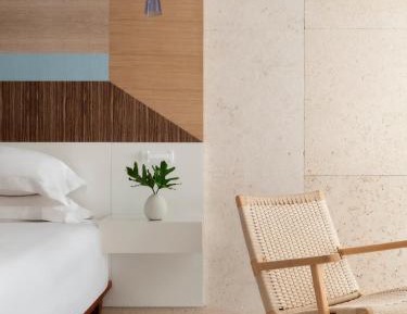 Essential Room with Balcony - Top Floor