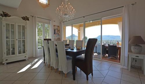 Six-Bedroom Villa 