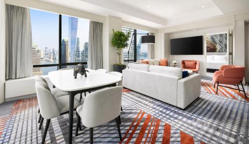 M Social Suite
