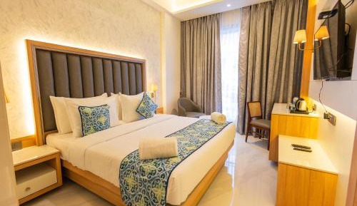 Deluxe King Room
