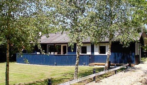 Three-Bedroom Holiday Home 