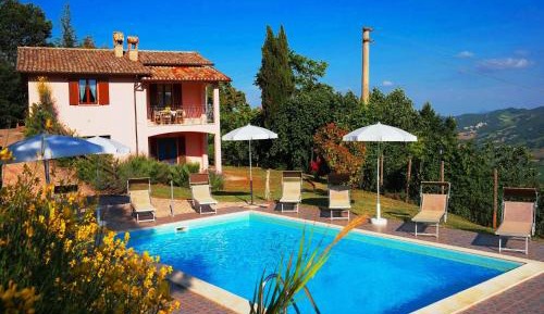 Six-Bedroom Villa 