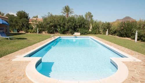 Three-Bedroom Holiday Home 