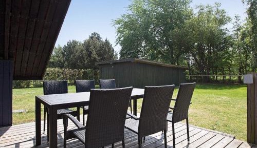 Three-Bedroom Holiday Home 