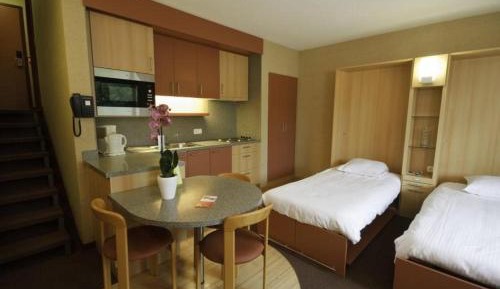 Studio (2 Adults)