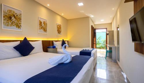 Deluxe Queen Suite