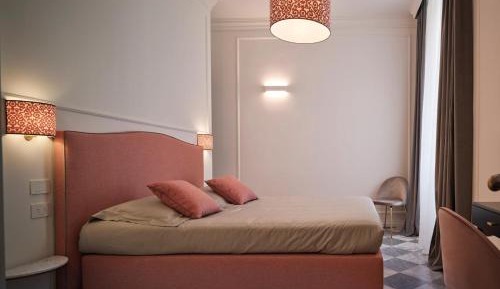 Deluxe Double or Twin Room with City View
