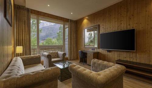Two-Bedroom Suite