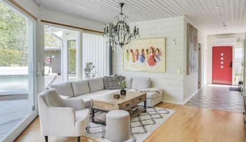 Three-Bedroom Holiday Home 