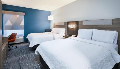 Standard Room with Two Queen Beds