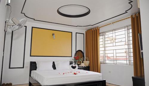 Deluxe Room (2 Adults + 1 Child)