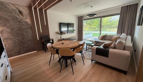 One-Bedroom Apartment with Terrace