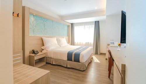 Deluxe King Room