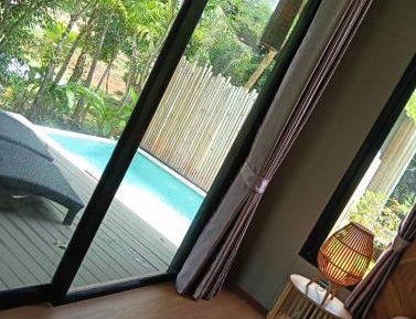Deluxe with Jacuzzi