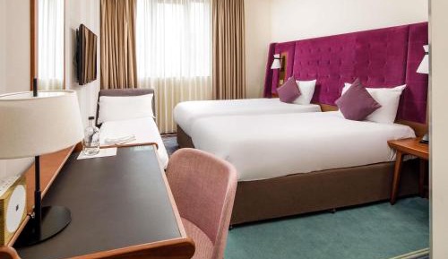 Superior Queen or Twin Room with Convertible Sofa