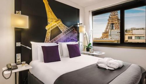 Privilege Double Room with Eiffel Tower View - High Floor