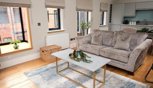 Two-Bedroom Deluxe Apartment