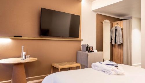Executive Double Room with Sofa Bed