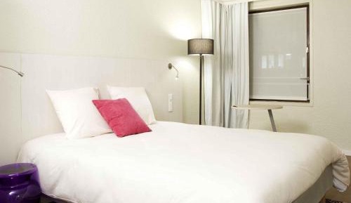 Standard Room with One Double Bed and Single Sofa Bed