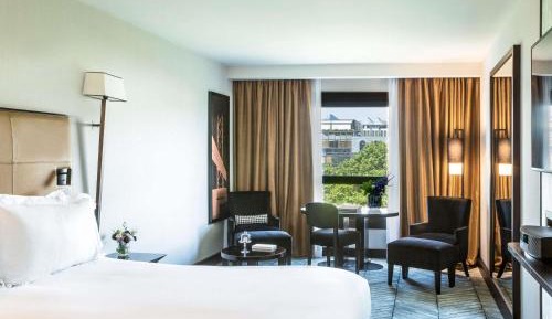 Luxury King Room
