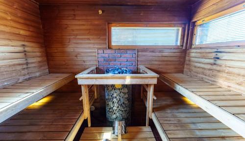 Four-Bedroom Villa with Sauna (8 Adults)