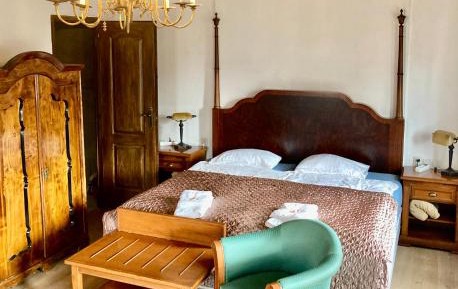 Classic Quadruple Room