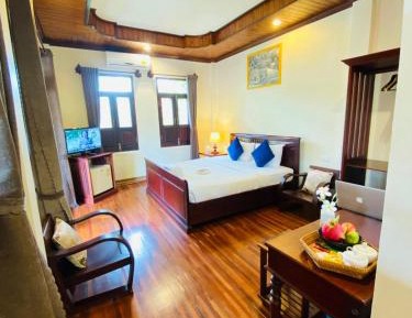 Junior Suite with Balcony