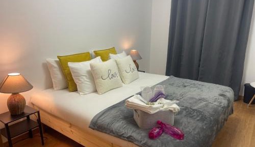 Double or Twin Room with Bathroom