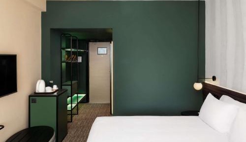 Superior Double Room with Balcony