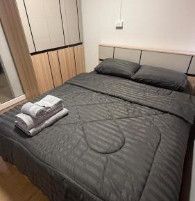 One-Bedroom Premier Apartment
