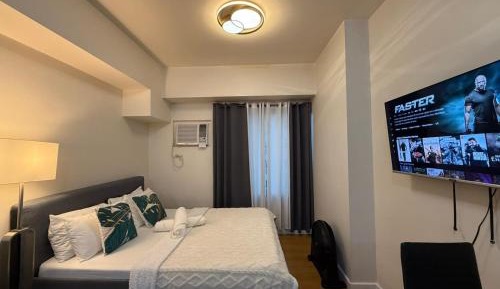 Studio with Sofa Bed