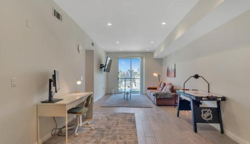 Three-Bedroom Deluxe Apartment
