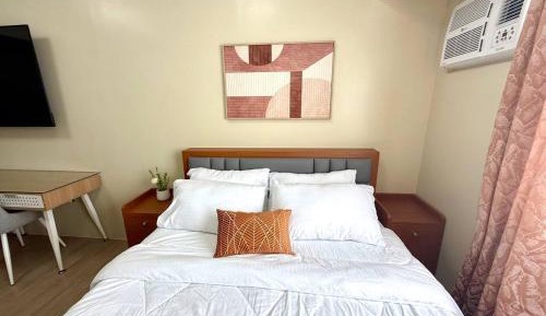 King Studio with Sofa Bed