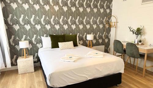 Queen Room
