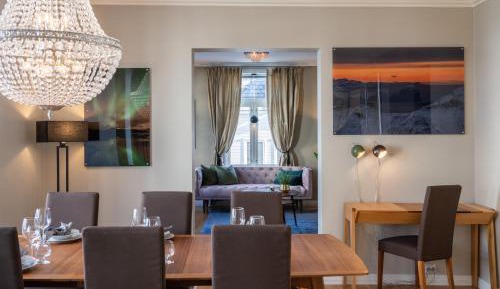 Three-Bedroom Deluxe Apartment