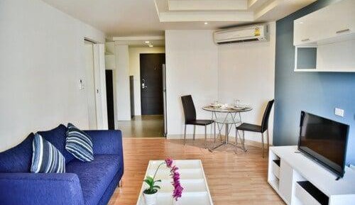 Two-Bedroom Deluxe Apartment
