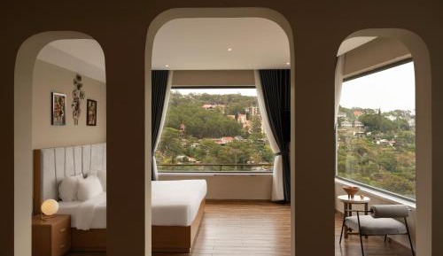King Room with Mountain View