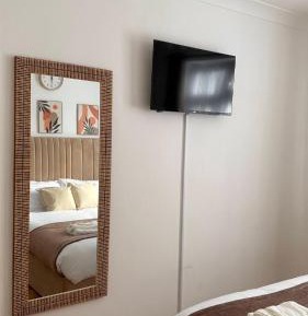 Large Double Room