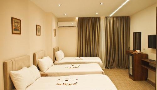 Triple Room with Mountain View